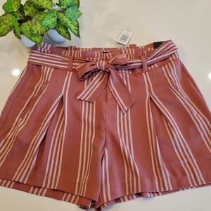 NWT Torrid dressy shorts